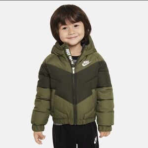 Nike Toddler Hooded Chevron Puffer Jacket Green Size 3T / 2-3 Years Unisex
